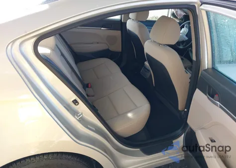 2017 Hyundai Elantra Se из США, поврежденный, VIN KMHD74LF3HU370007